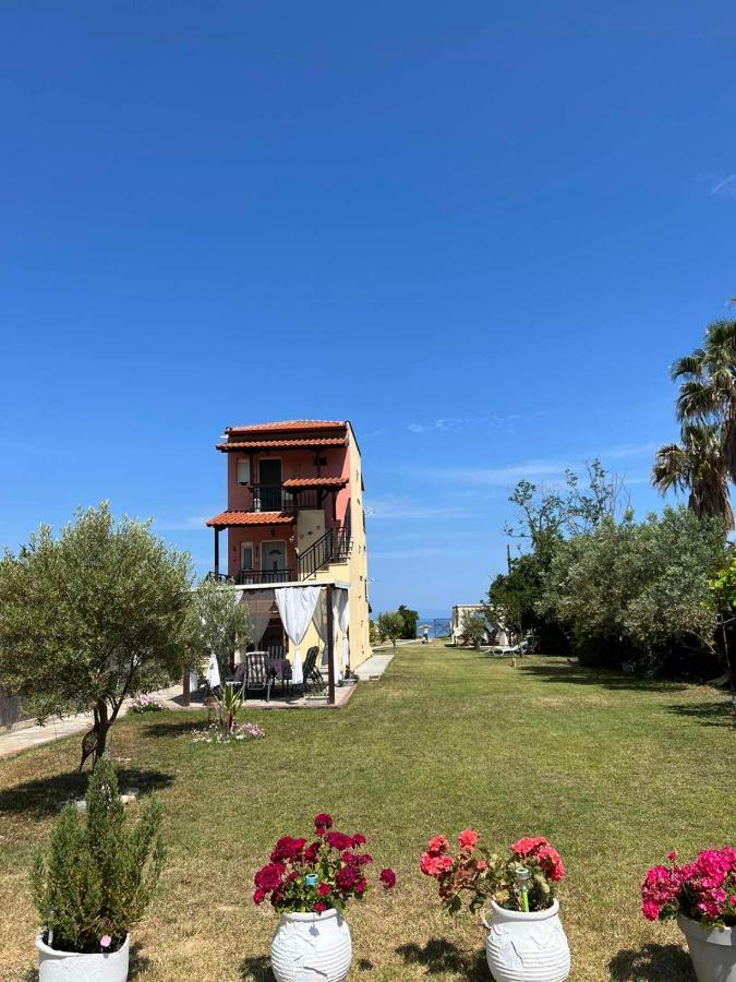 Lia'S Beach House Agios Nikolaos  Exteriör bild