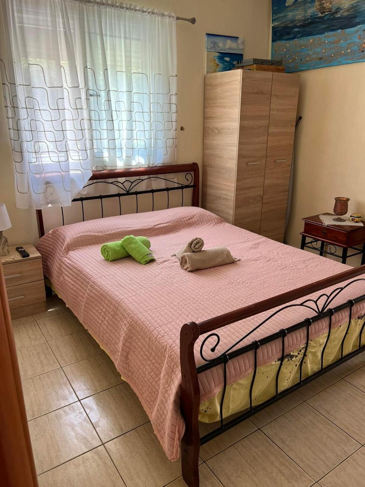 Lia'S Beach House Agios Nikolaos  Rum bild