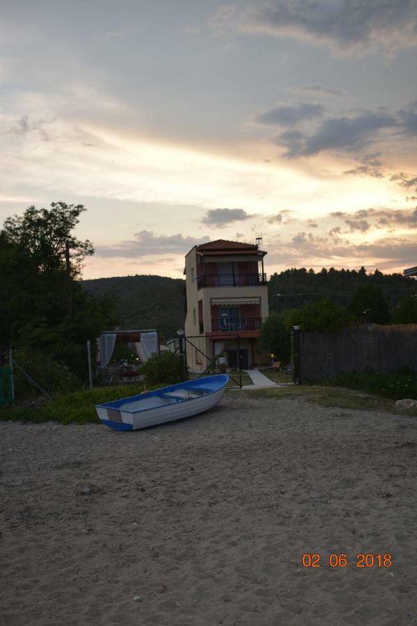 Lia'S Beach House Agios Nikolaos  Exteriör bild